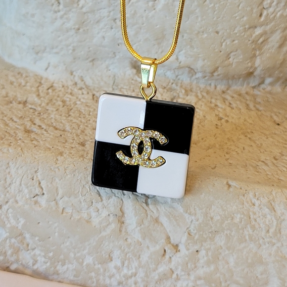 LUX Black and White Checkered Charm/Pendant - Picture 7 of 7